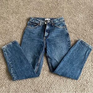 ZARA straight leg. Worn once to try on. Brand new. Never worn. Size 4